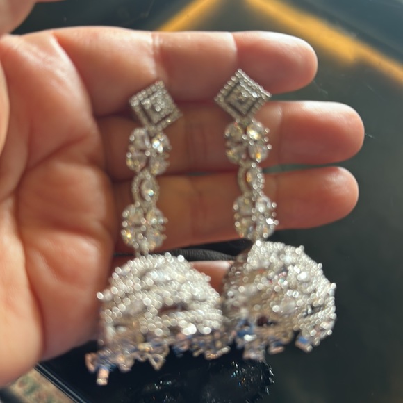 NWT Bridal American Diamond Choker Necklace with matching ‘jhumkha’ earrings! - Picture 7 of 9